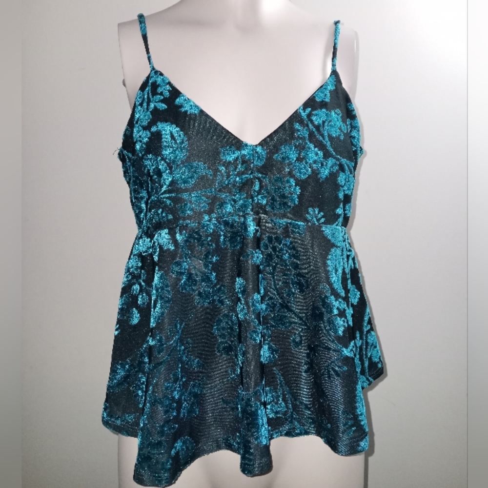 Wild fable velvet sleeveless blouse size large